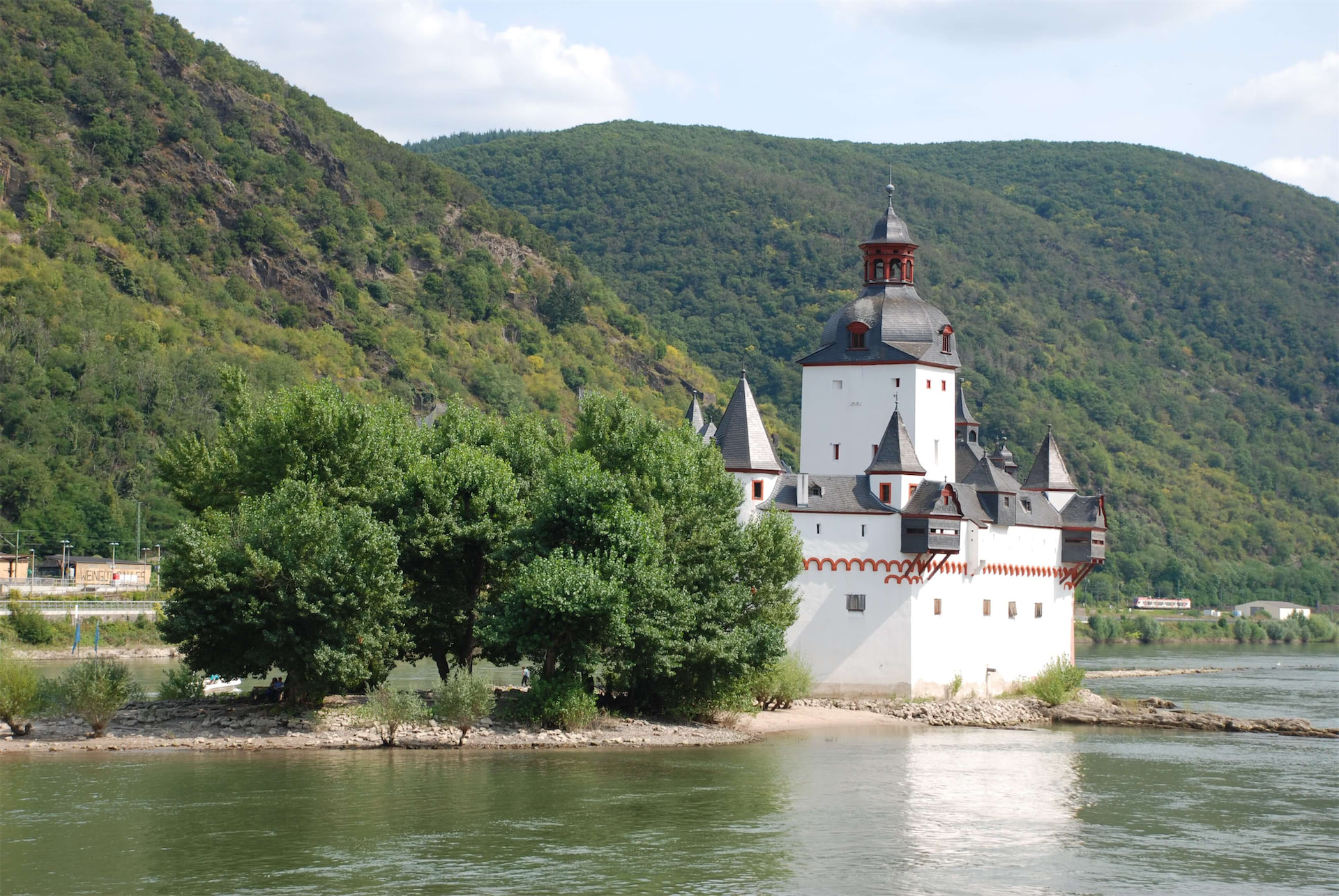 rhine-river.jpg